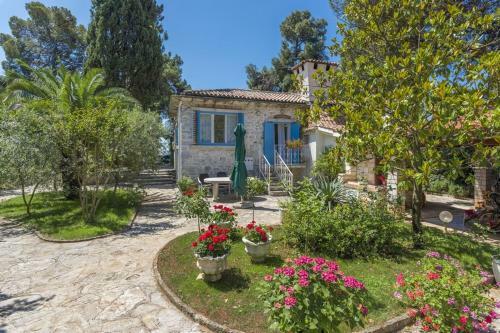 Villa Delfina