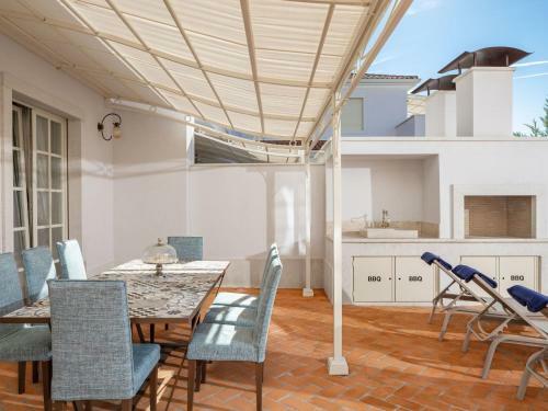 Gorgeous Villa In Vabriga With Private Pool & Garden