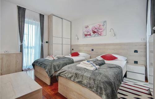Four-bedroom Holiday Home In Varazdin