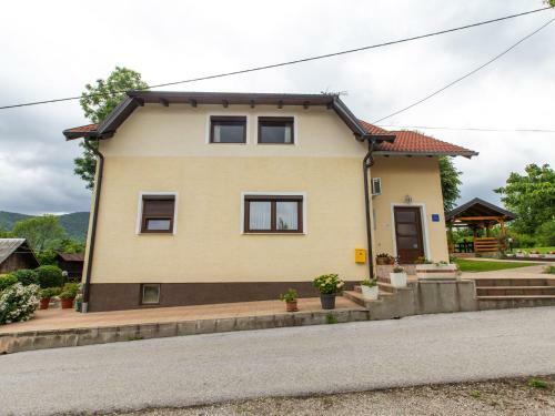 Boutique Apartment In Seli?te Dre?ni?ko With Garden
