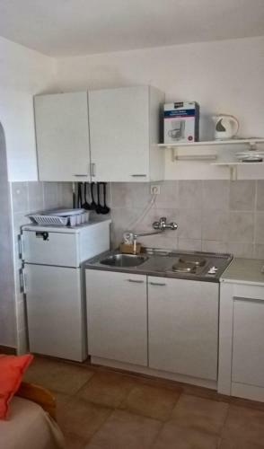 Apartments Desa-10m From Beach