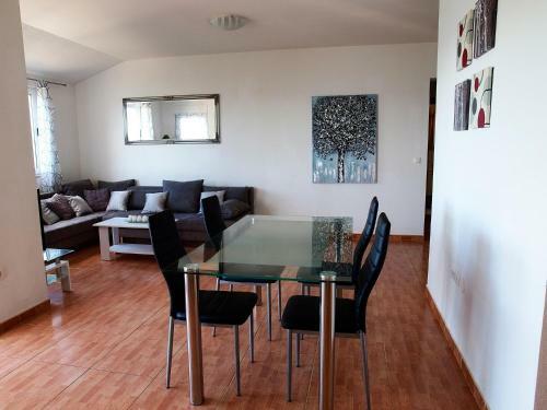 Apartments Ivi