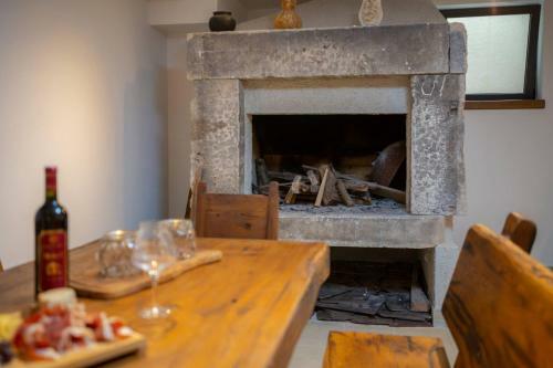 Kastel Luksic Villa Sleeps 15 Pool Air Con Wifi