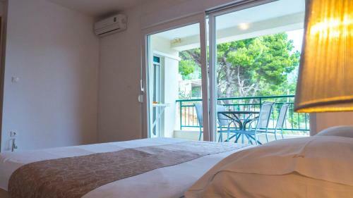 Beautiful 1-bed Apartment In Marusici
