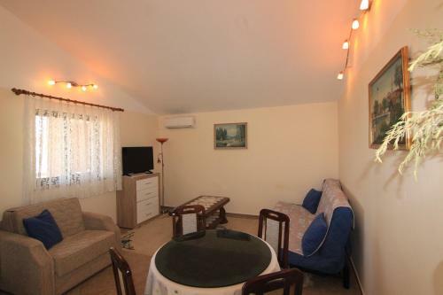 Apartments Gladiola Nin