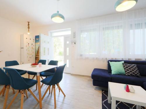 Holiday Home Pixie