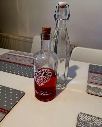 Hostal Idill Apartmanh�z B&B