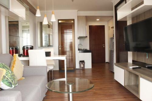 Gorgeous 2br Apartment At Gateway Pasteur Near Exit Toll By Travelio