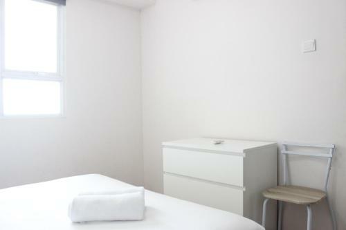 Spacious And Well Appointed 2br @ Gateway Pasteur Apartment By Travelio