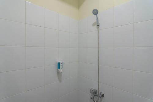 Hotel Reddoorz Near Trans Studio Bandung 3