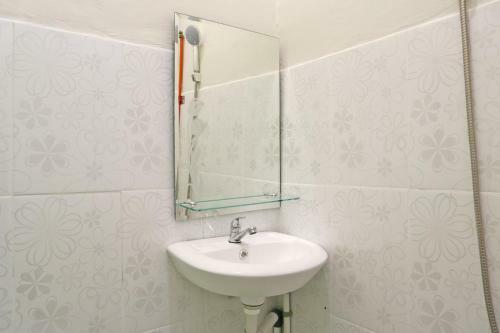 Oyo 2192 Hotel D'ostha Residence Syariah