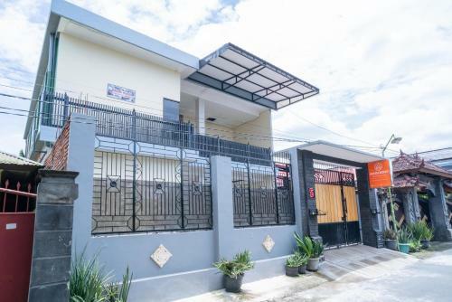 Hotel Koolkost Near Universitas 45 Mataram