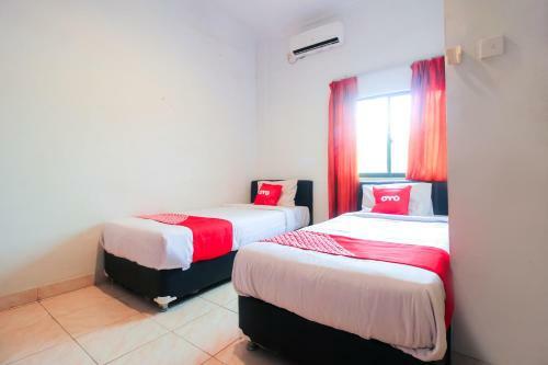 Hotel Oyo 1969 Wisma Sari