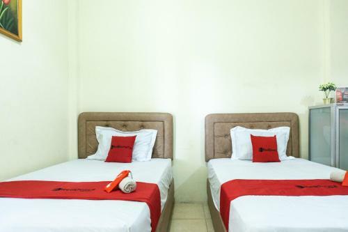 Hostal Reddoorz @ Gatot Subroto Ende