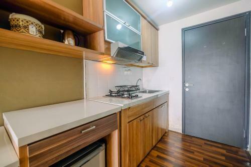 Modern And Cozy Studio Park View Apartment By Travelio