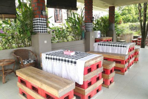 Hotel Oyo 3832 D'daun Homestay