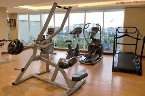 Minimalist Studio Menteng Park Apartment By Travelio
