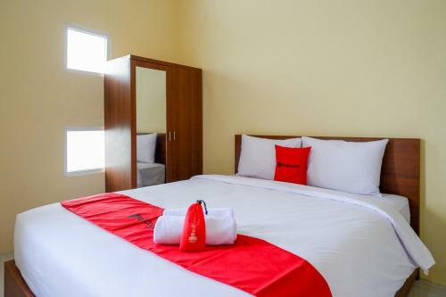 Hostal Reddoorz Near Graha Saba Buana Solo