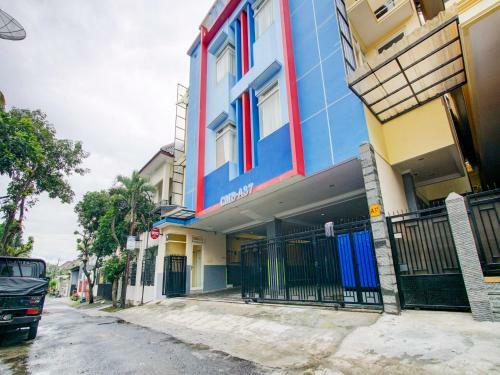 Hotel Oyo 90217 Cmb 37 Guest House