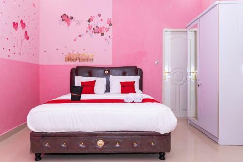 Hostal Reddoorz Premium @ Sea Residence Manado