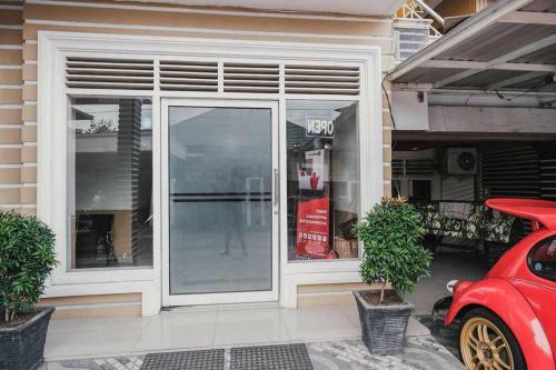 Hostal Reddoorz @ Jalan Stm Medan