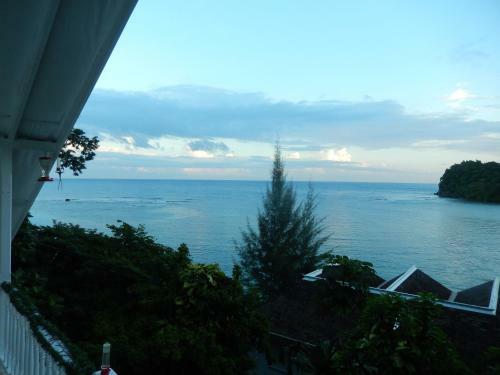 Hotel Moon San Villa At The Blue Lagoon