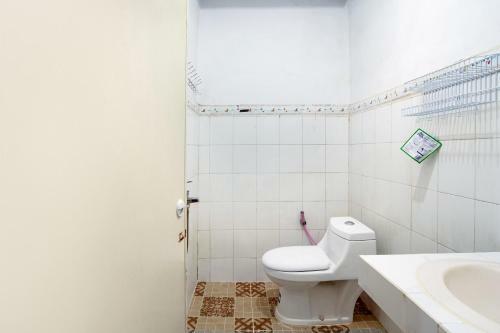 Hotel Oyo 3252 Lansano Residence Syariah