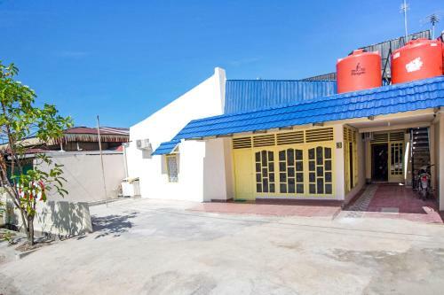 Hotel Oyo 3252 Lansano Residence Syariah
