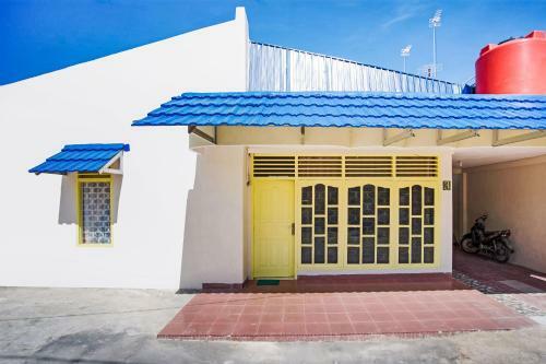 Hotel Oyo 3252 Lansano Residence Syariah