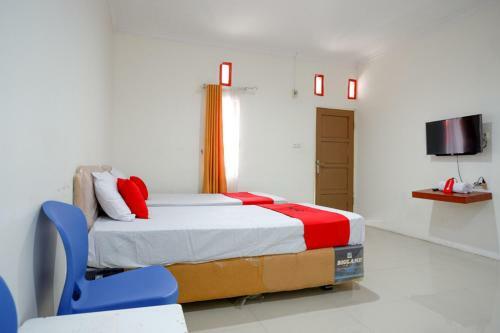 Hostal Koolkost Near Rs Samaritan Palu - Minimum Stay 6 Nights