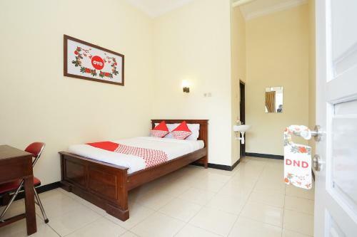 Hotel Oyo 587 Penginapan Sinar Harapan