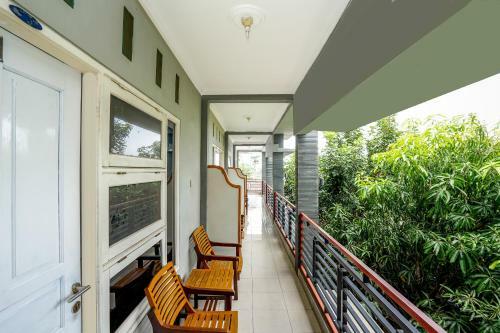 Hotel Oyo 587 Penginapan Sinar Harapan