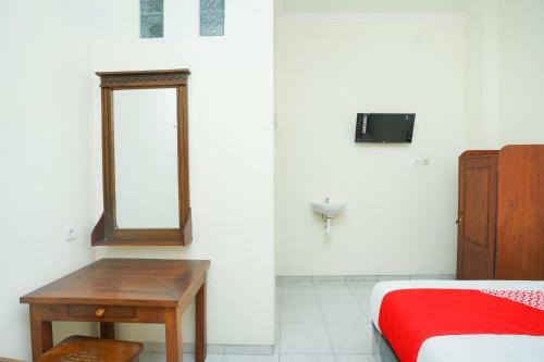 Hotel Oyo 1642 Penginapan Anggrek Syariah 2