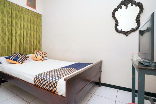 Hotel Spot On 2090 Ratna Backpacker Syariah