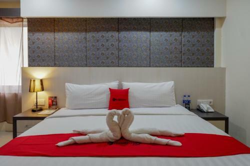 Reddoorz Plus Near Hotel Benua Kendari