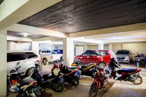 Reddoorz Plus Near Hotel Benua Kendari