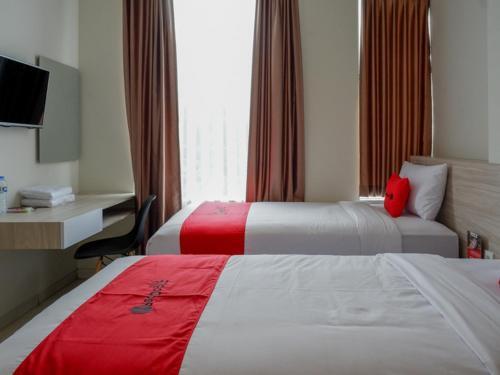 Hotel Reddoorz Near Exit Tol Banyumanik 2