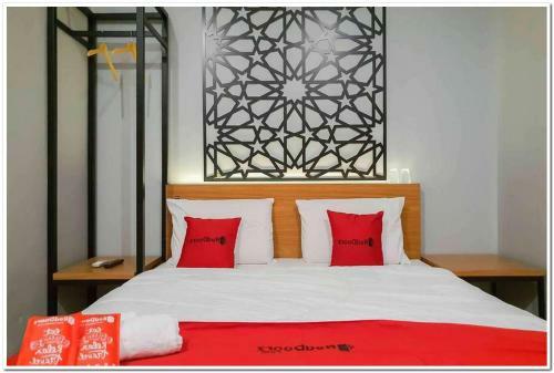 Hotel Reddoorz @ Manukan Surabaya