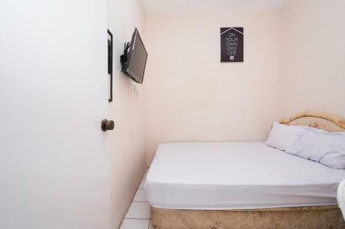 Hotel Oyo Life 2532 Kost Putri Adia