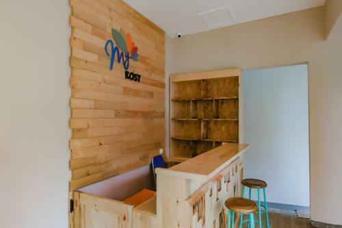 Hotel Oyo 90256 My Kost