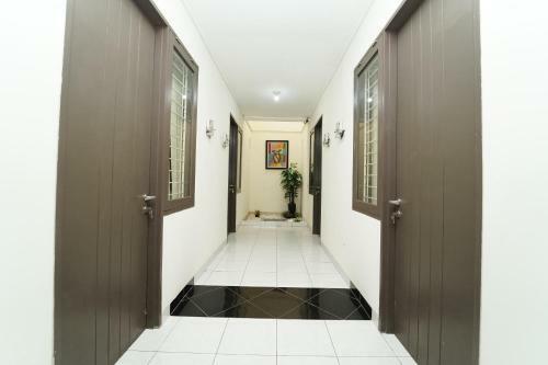 Hostal Koolkost Near Universitas Prasetiya Mulya