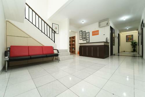 Hostal Koolkost Near Universitas Prasetiya Mulya