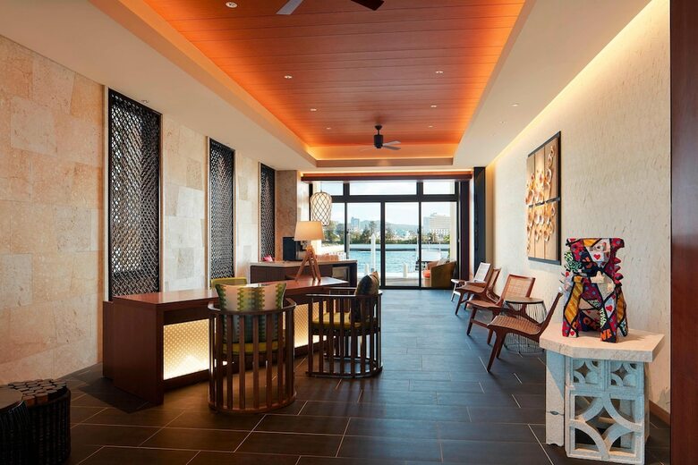 Sunmarina Hotel