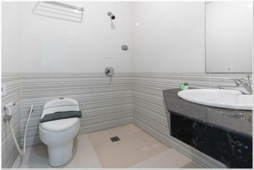 Hotel Reddoorz Plus @ Hertasning Area