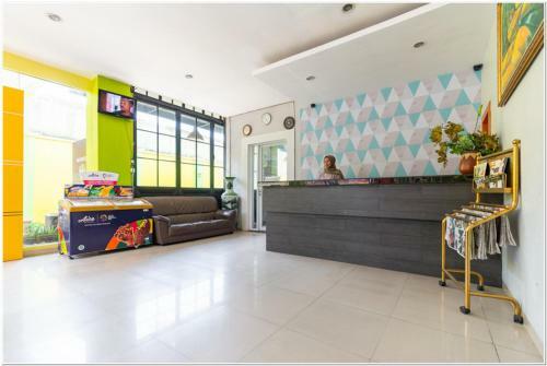 Hotel Reddoorz Plus @ Hertasning Area