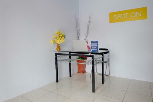 Hotel Spot On 2847 Anggrek Homestay