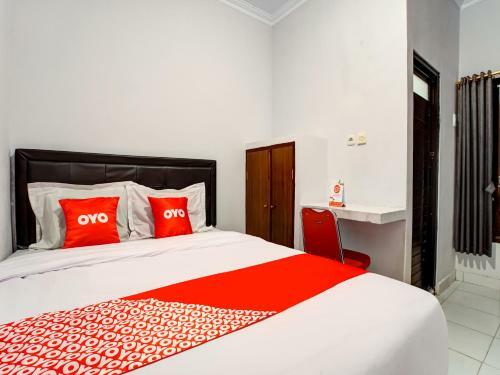Hotel Oyo 3220 Kost Putri Exclusive 272