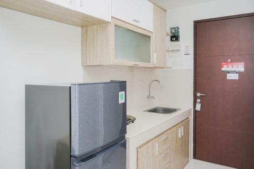 Comfortable Studio Apartment At Springwood Residence By Travelio