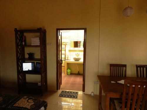 Family Villa Merapi View, Villa Poolside, All Inclusive & Car Driver