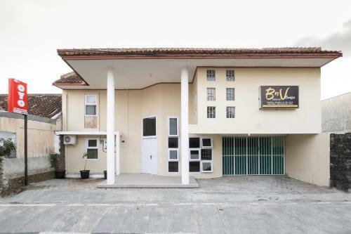 Hotel Oyo 2173 Bnv House Babarsari